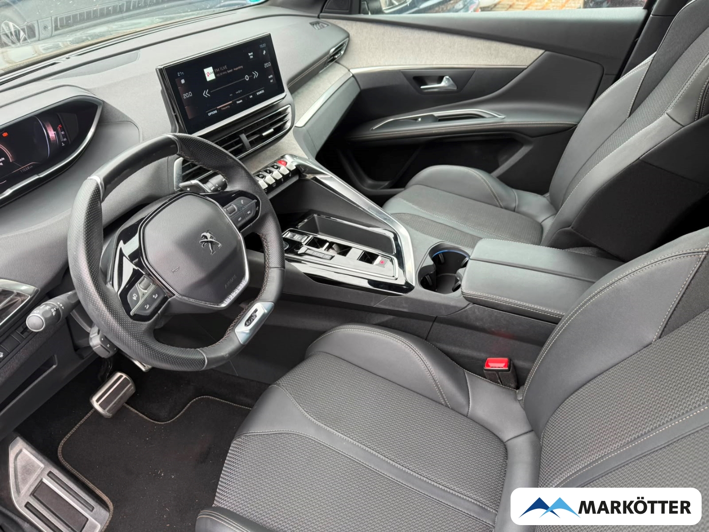 Fahrzeugabbildung Peugeot 5008 GT 7-Sitzer ACC/BLISS/CAM/DAB/NAVI/SHZ