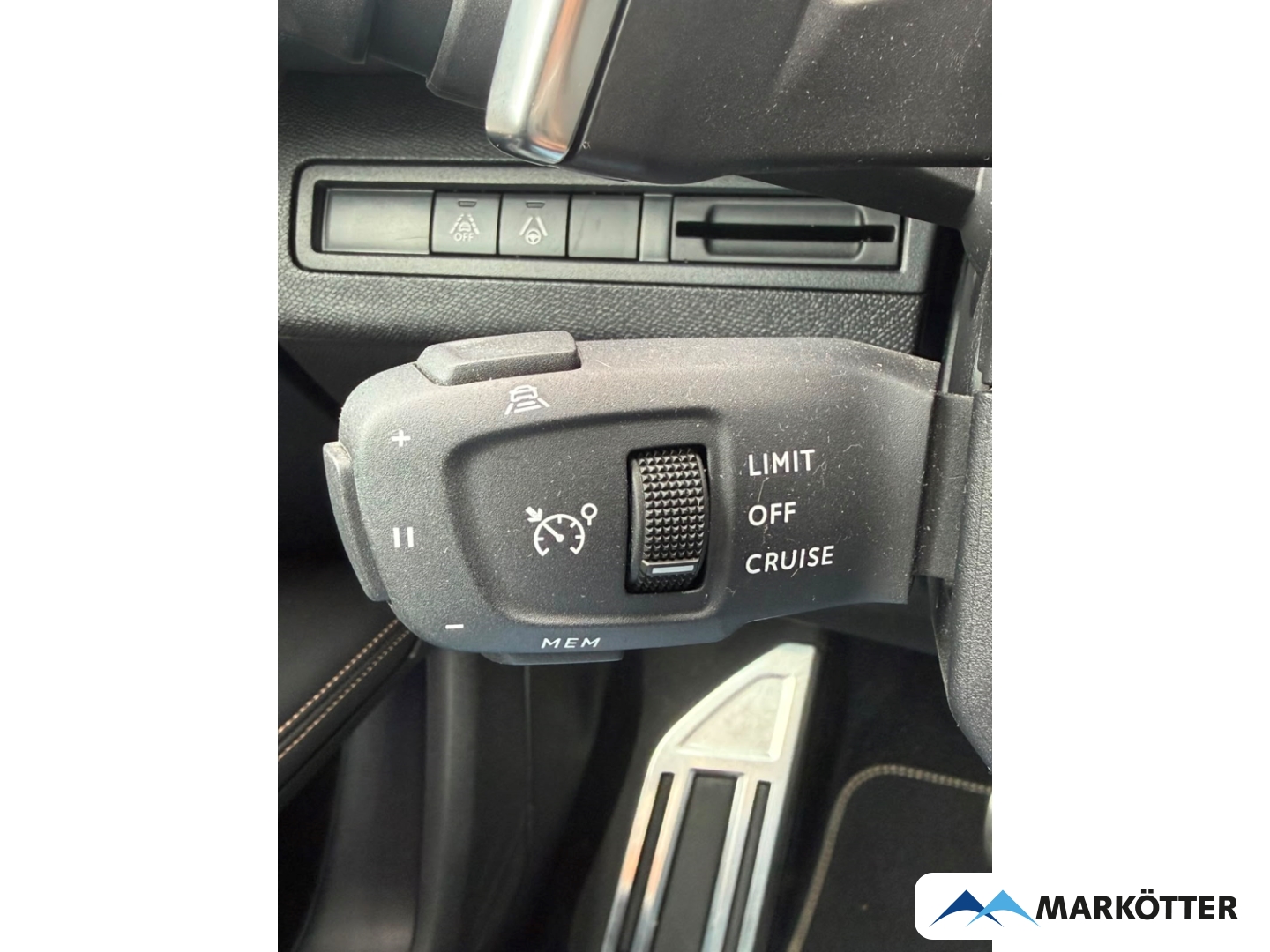 Fahrzeugabbildung Peugeot 5008 GT 7-Sitzer ACC/BLISS/CAM/DAB/NAVI/SHZ