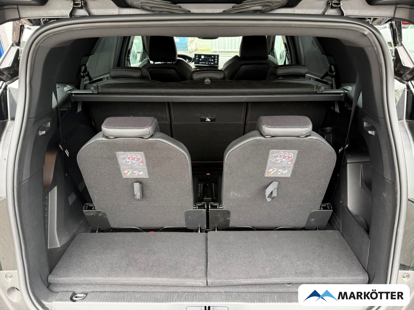 Fahrzeugabbildung Peugeot 5008 GT 7-Sitzer ACC/BLISS/CAM/DAB/NAVI/SHZ