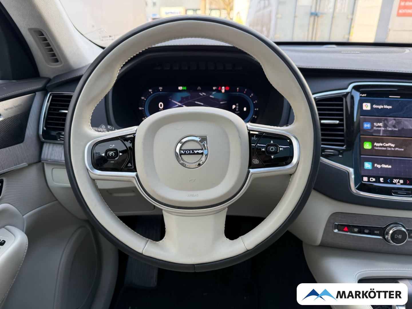 Fahrzeugabbildung Volvo XC90 B5 AWD Ultimate Dark 7-Sitz. AHK/ACC/360°