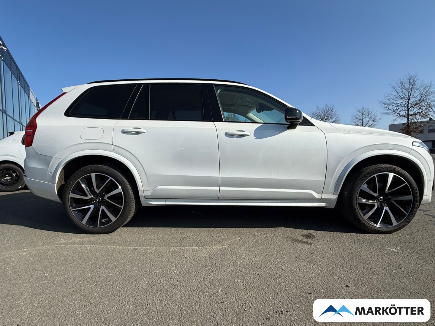 Fahrzeugabbildung Volvo XC90 B5 AWD Ultimate Dark 7-Sitz. AHK/ACC/360°