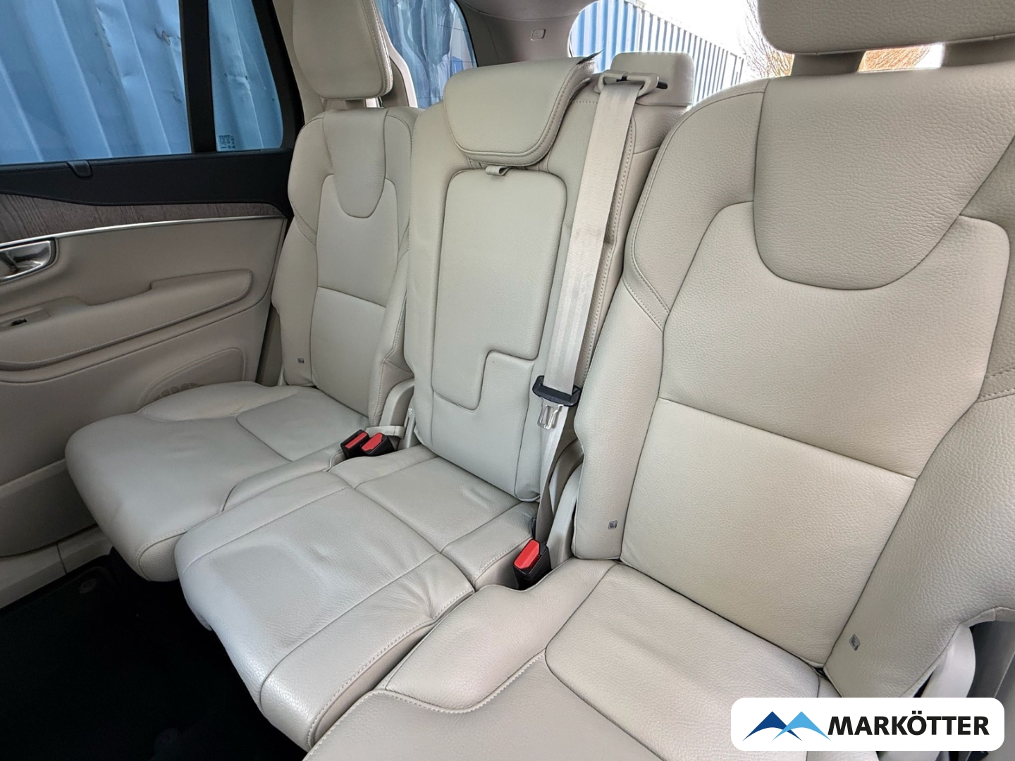 Fahrzeugabbildung Volvo XC90 B5 AWD Ultimate Dark 7-Sitz. AHK/ACC/360°