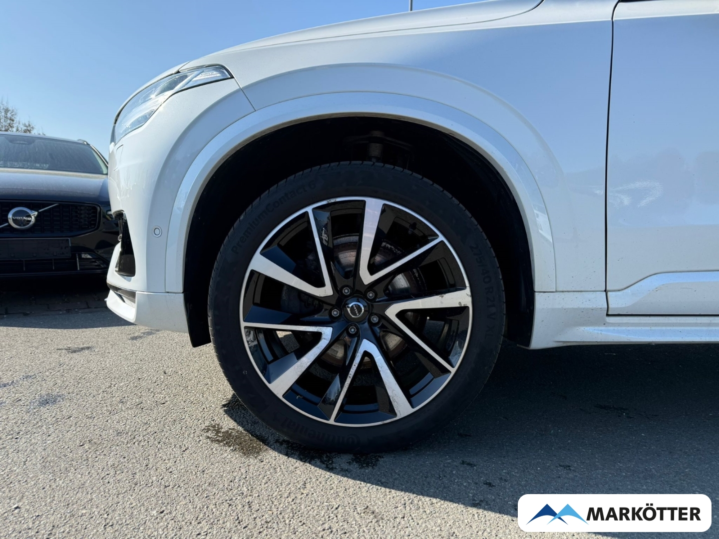 Fahrzeugabbildung Volvo XC90 B5 AWD Ultimate Dark 7-Sitz. AHK/ACC/360°