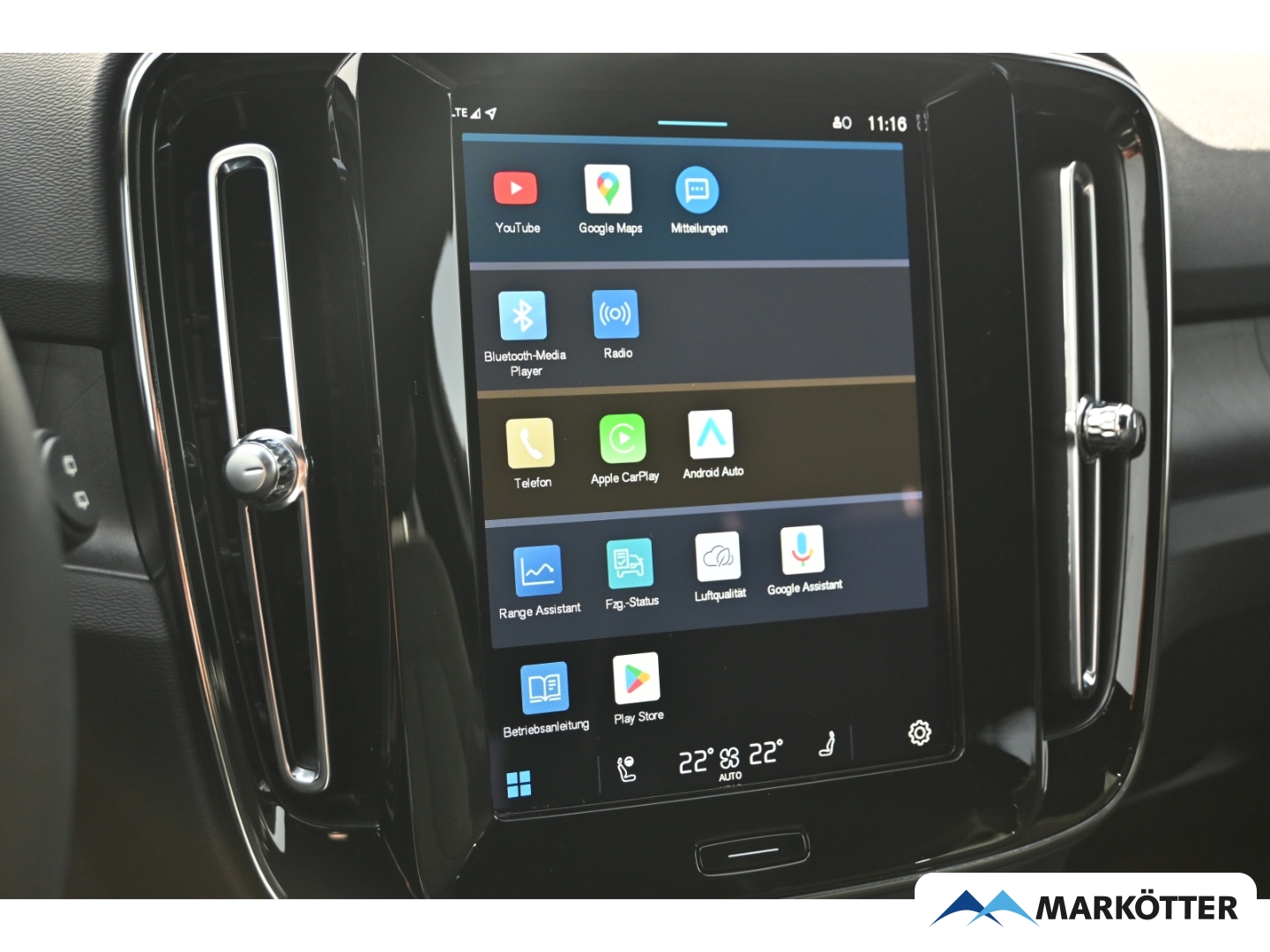 Fahrzeugabbildung Volvo XC40 Plus Recharge Pure Electric ACC/BLIS/Keyless