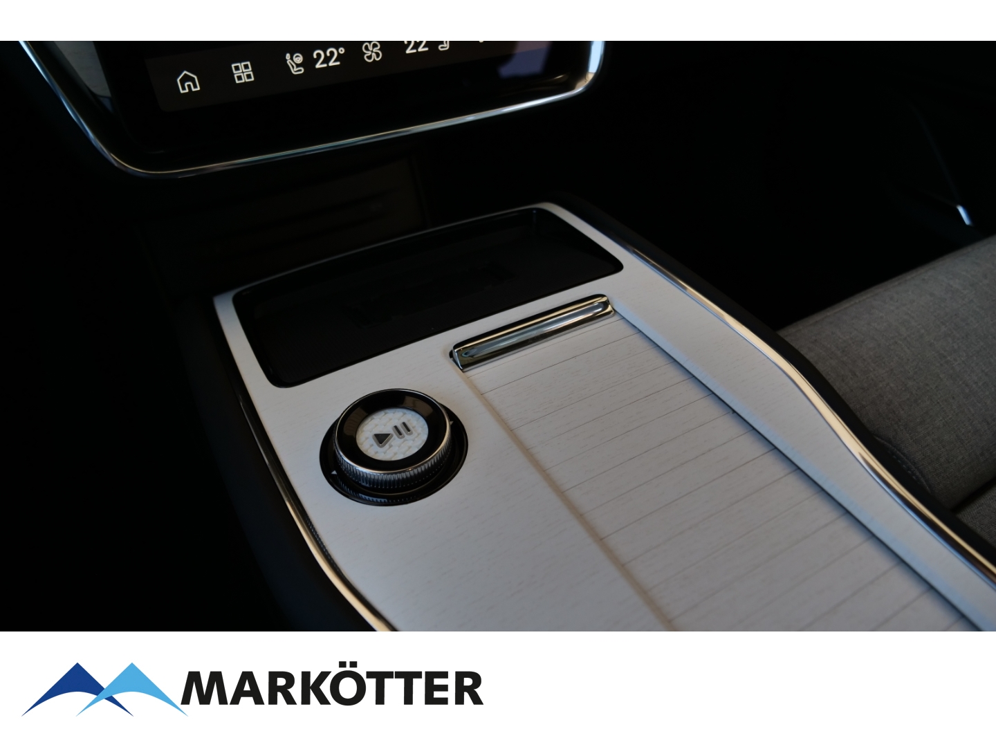 Fahrzeugabbildung Volvo EX90 Ultra Twin Motor AWD 7-Sitzer/22''/B&W/AHK