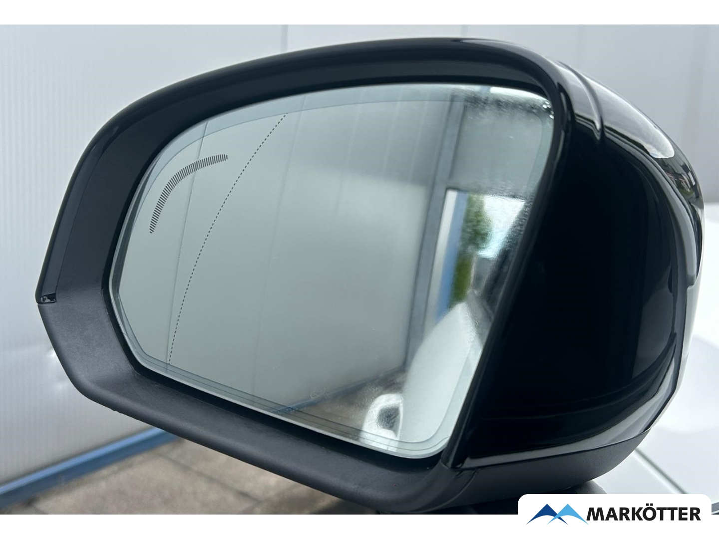 Fahrzeugabbildung Volvo XC40 B3 Plus Dark 2WD ACC/BLIS/Memory/Kamera