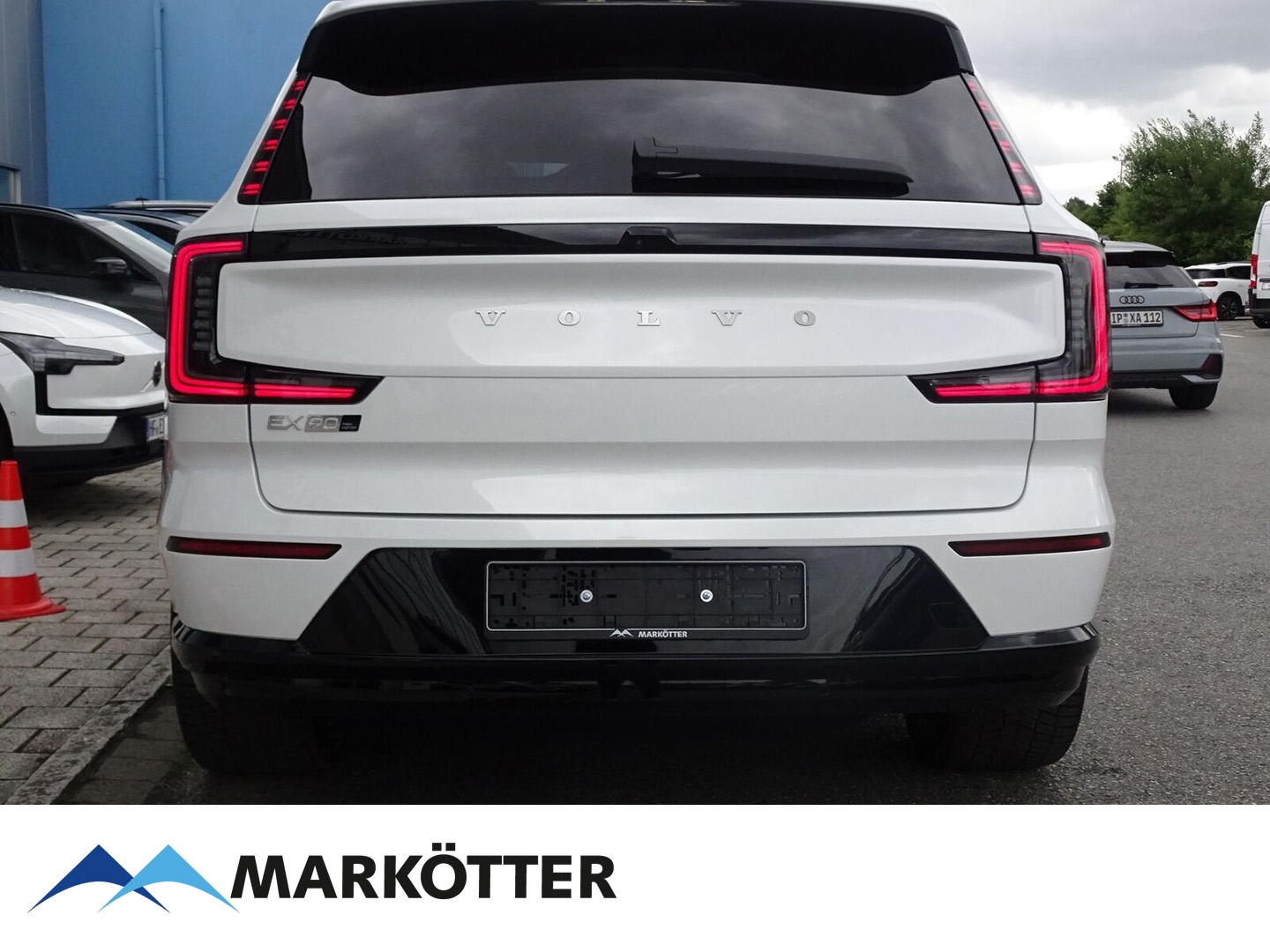 Fahrzeugabbildung Volvo EX90 Ultra Pure Electric AWD Twin Motor 7-Sitzer