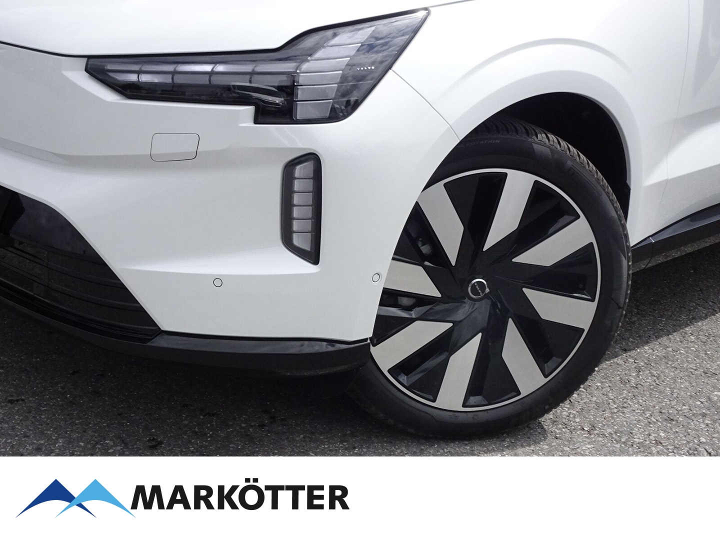 Fahrzeugabbildung Volvo EX90 Ultra Pure Electric AWD Twin Motor 7-Sitzer