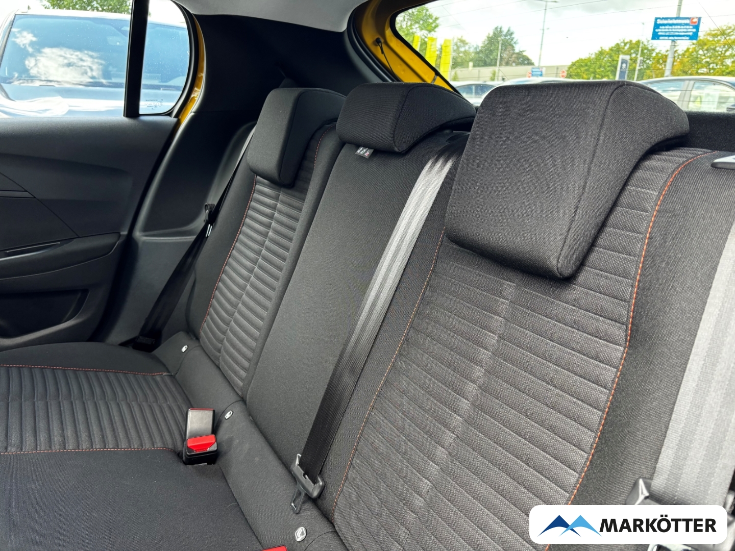 Fahrzeugabbildung Peugeot 208 e- Active Pack SHZ/TEMP/PDC/CRPLY
