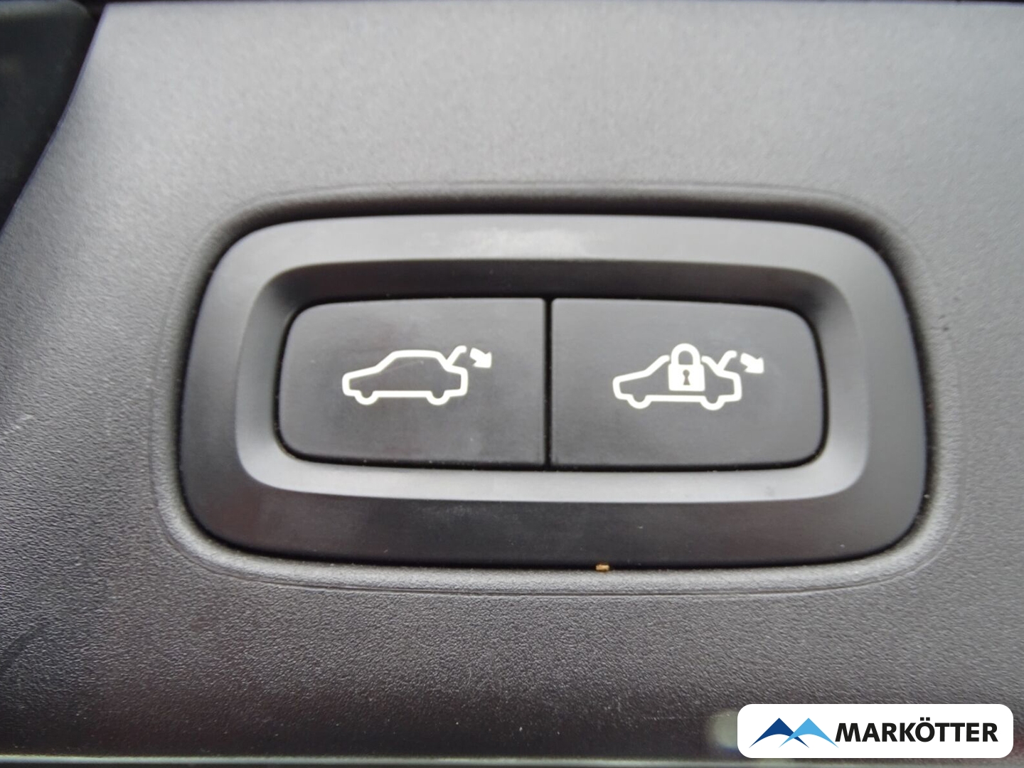 Fahrzeugabbildung Volvo V90 Momentum AWD D5 DPF/Leder/360 Grad Kamera