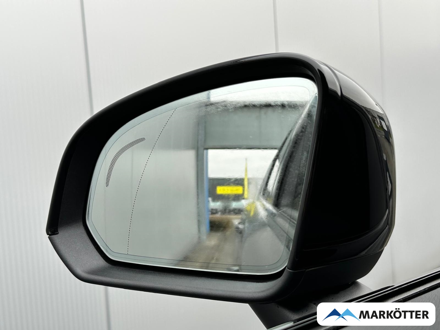 Fahrzeugabbildung Volvo XC40 Plus Black Edition B3/PANO/360°CAM/H&K