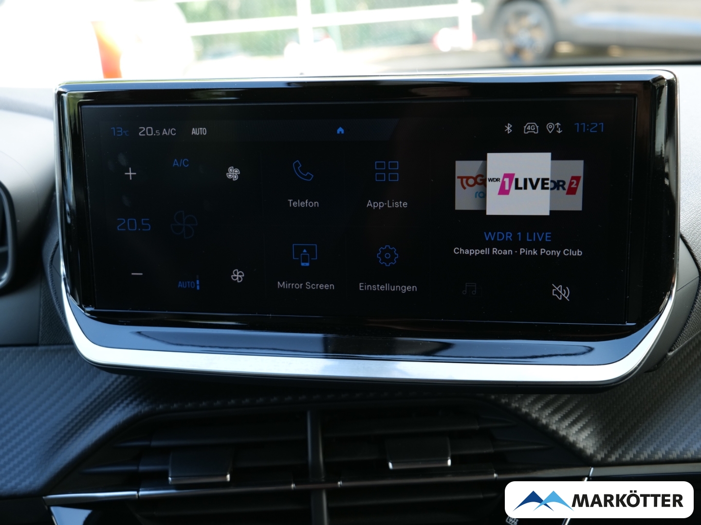 Fahrzeugabbildung Peugeot 2008 1.2 Hybrid 145 Allure Black Apple/LED/Sitzhz