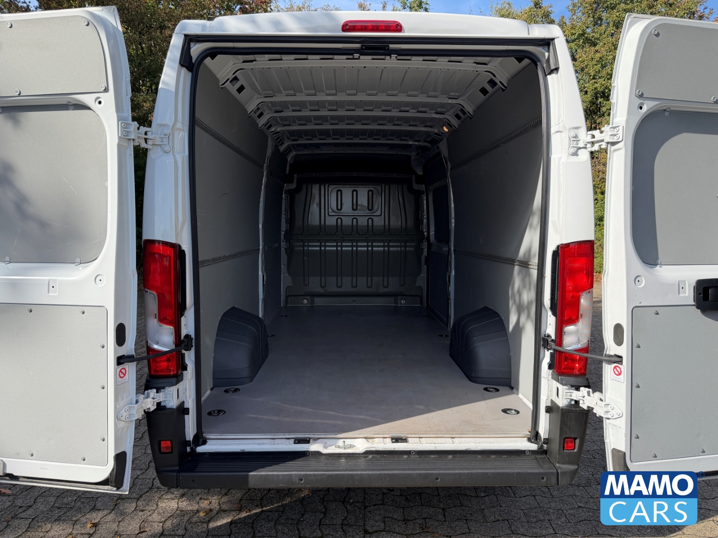 Fahrzeugabbildung Opel Movano Kasten 3.5t verstärkt L4H2 BlueHDI180