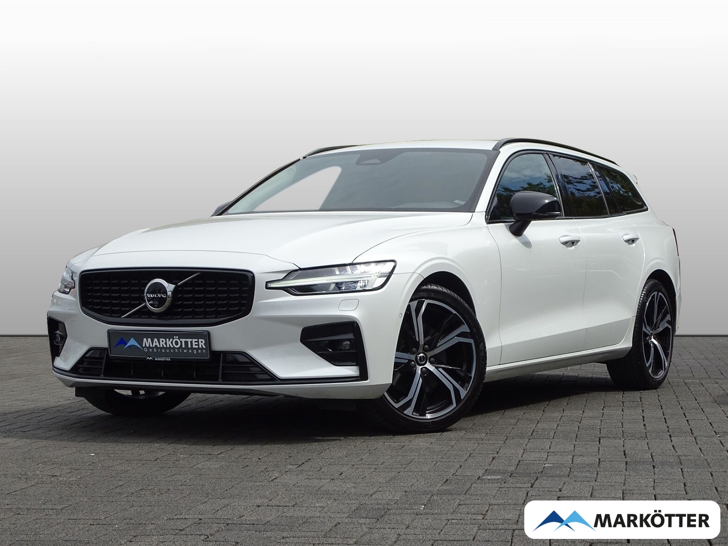 Fahrzeugabbildung Volvo V60 Plus Dark B4 EU6d/LED/PDC/SHZ/360°CAM/