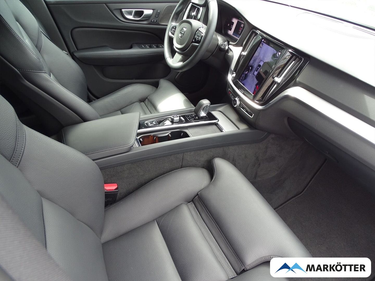 Fahrzeugabbildung Volvo V60 Plus Dark B4 EU6d/LED/PDC/SHZ/360°CAM/