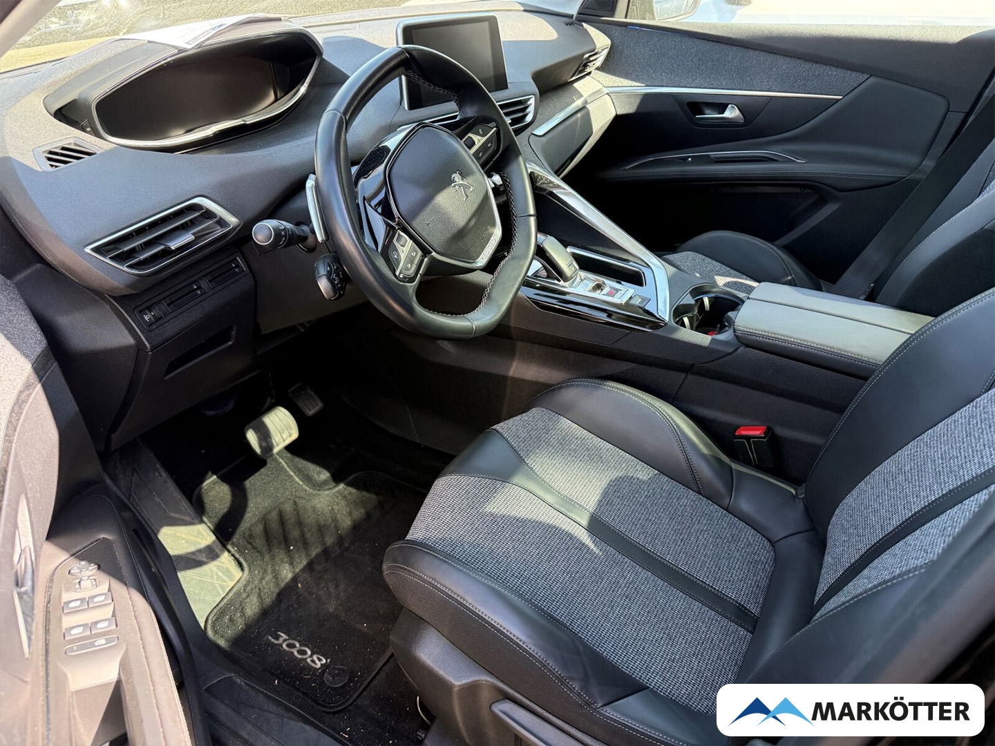 Fahrzeugabbildung Peugeot 3008 Allure 1.6 THP 165 ACC/SAM/NAVI/AHK/TEMPO