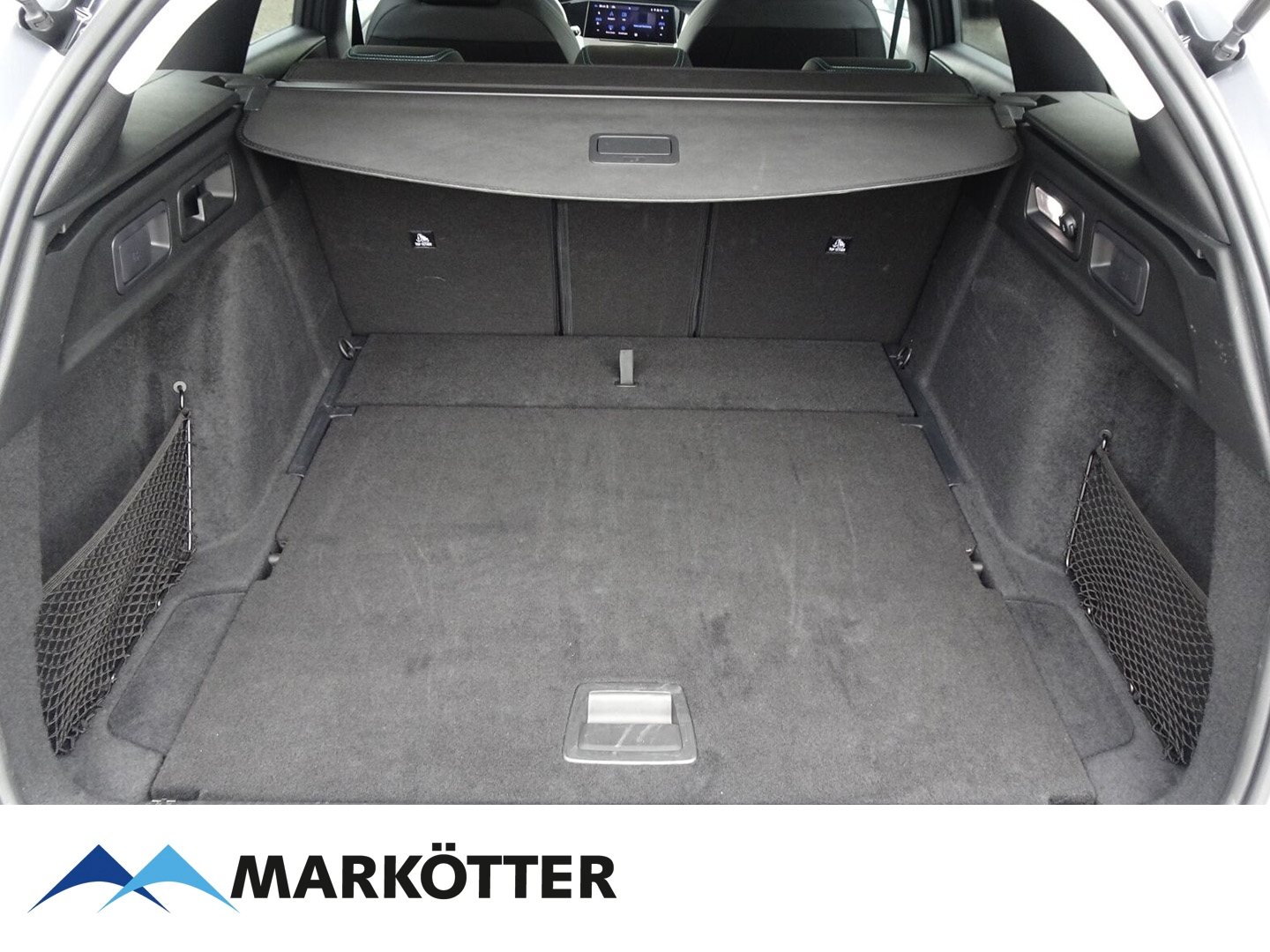 Fahrzeugabbildung Peugeot 308 SW Allure 1.2 PureTech 130 ACC/KEYLESS/360