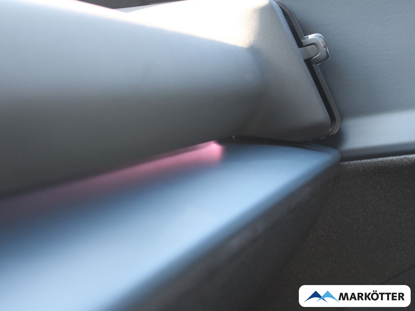 Fahrzeugabbildung Volvo EX30 Cross Country Twin Motor Performance Ultra AWD