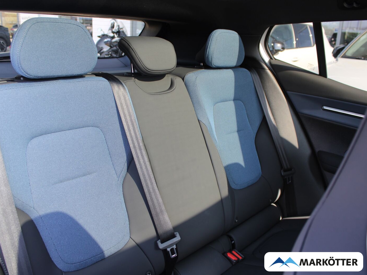 Fahrzeugabbildung Volvo EX30 Cross Country Twin Motor Performance Ultra AWD