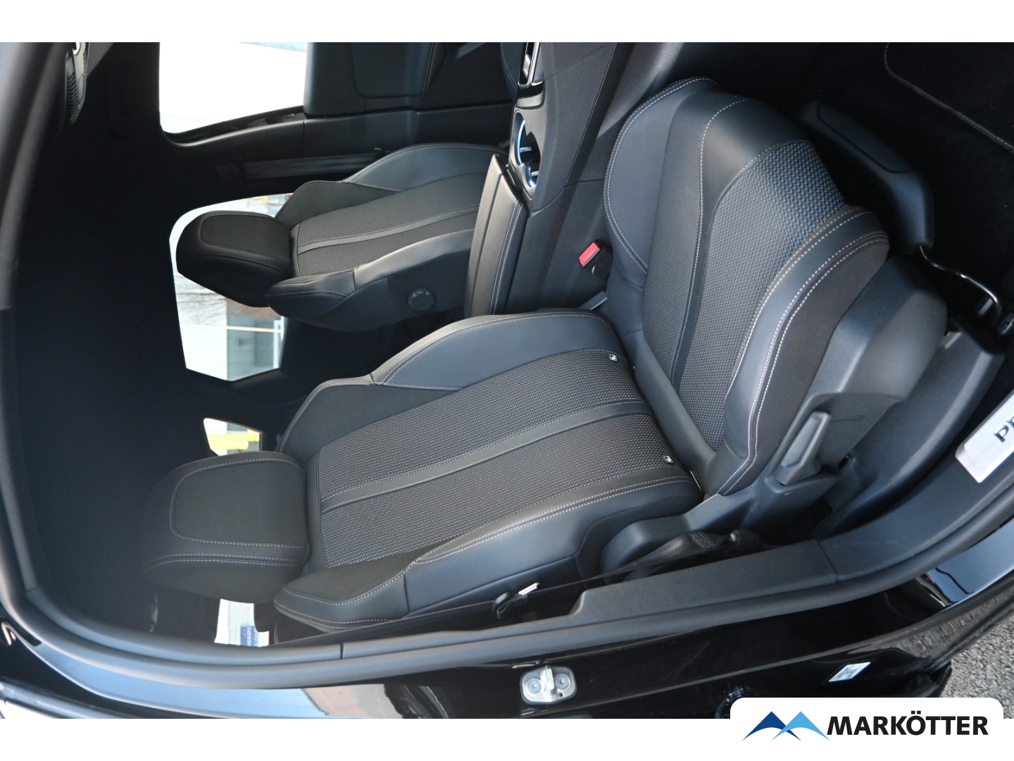 Fahrzeugabbildung Peugeot 3008 Hybrid GT NAVI/RFK/PDC/ACC/Keyless/LED