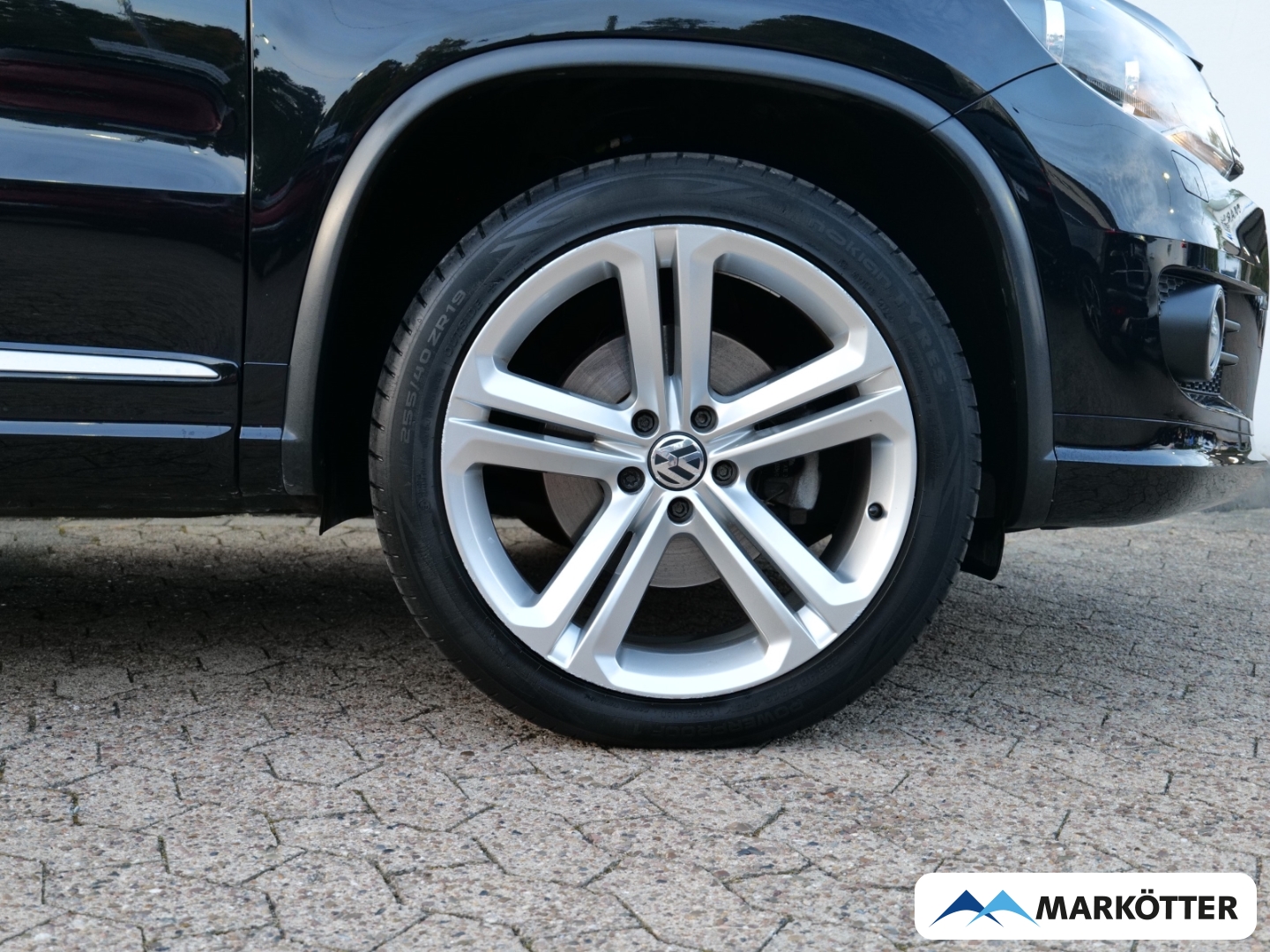 Fahrzeugabbildung Volkswagen Tiguan 2.0 TDI 4motion R-Line Alcantara/AHK