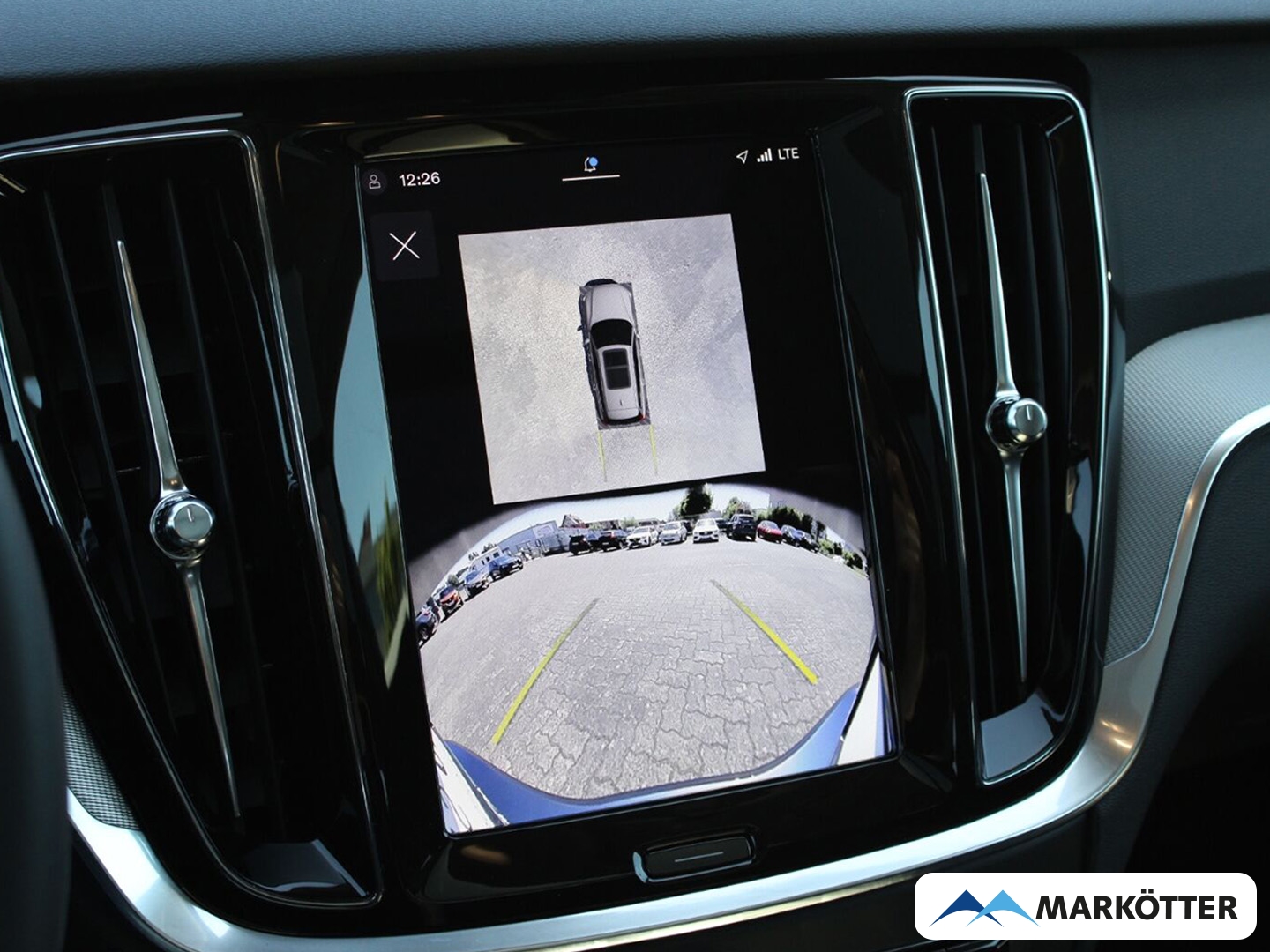 Fahrzeugabbildung Volvo V60 B4 Plus Dark PANO/360/H&K/BLIS/ACC/VOLL-LED