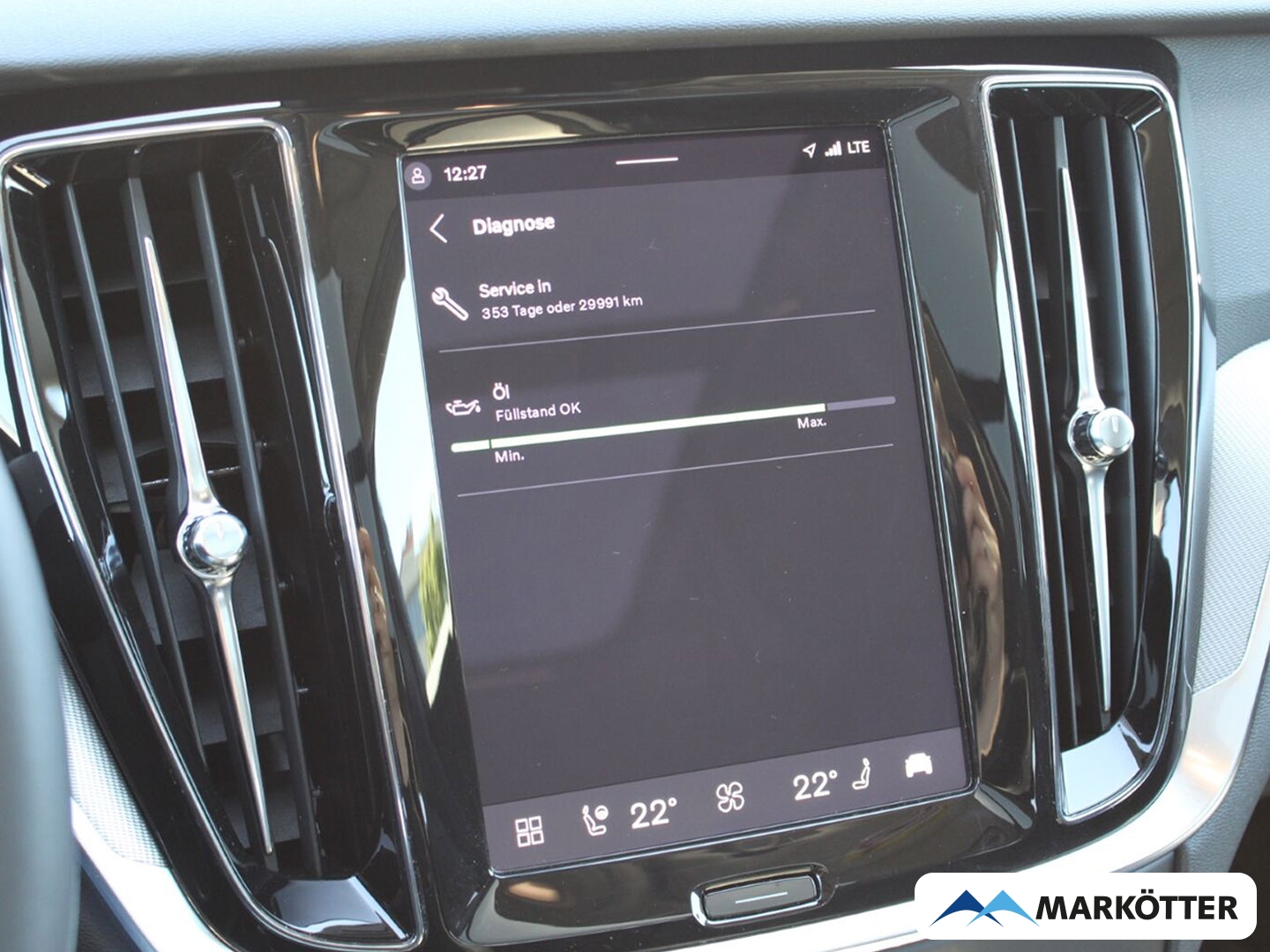 Fahrzeugabbildung Volvo V60 B4 Plus Dark PANO/360/H&K/BLIS/ACC/VOLL-LED
