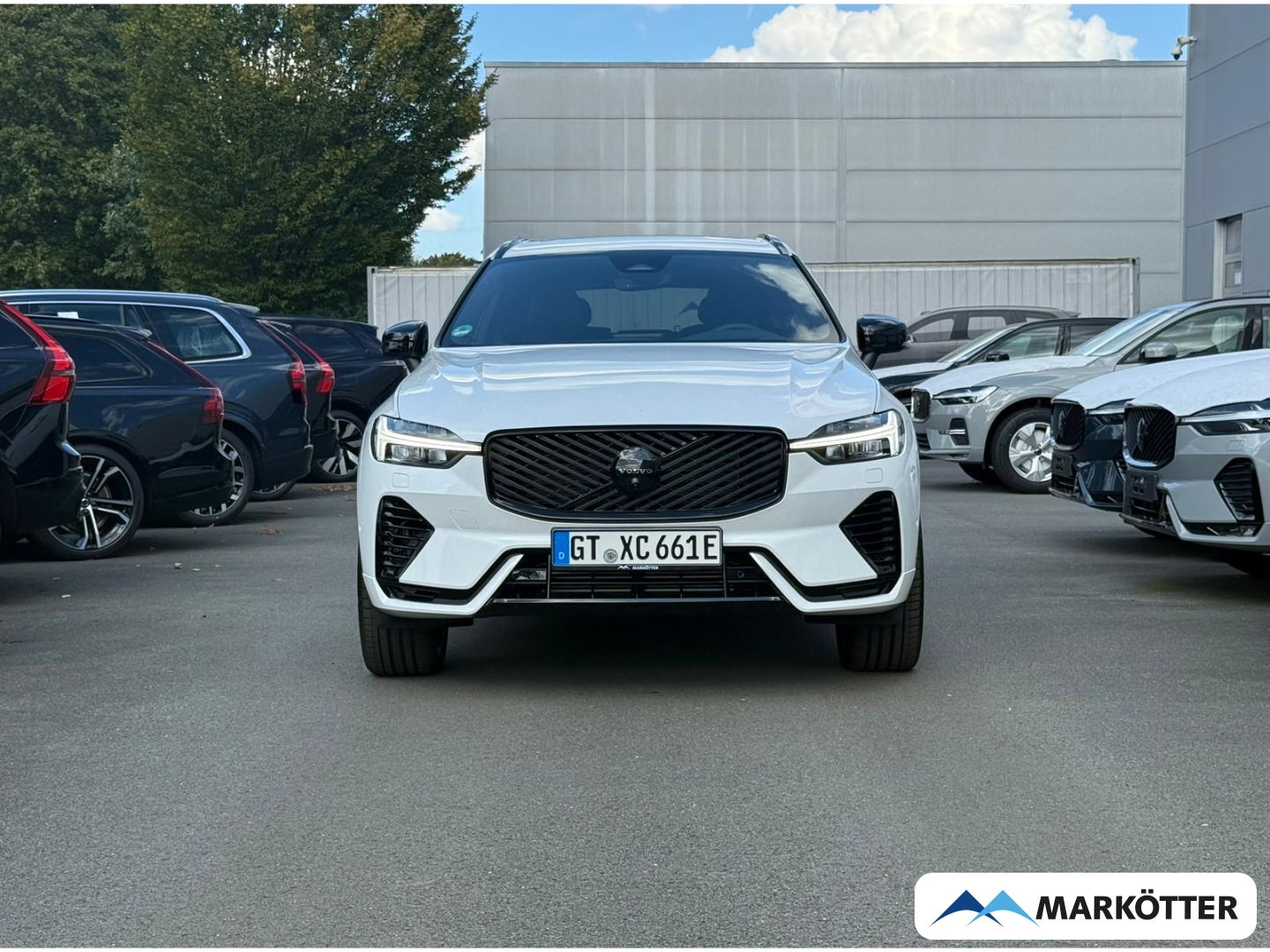 Fahrzeugabbildung Volvo XC60 T8 AWD Plus Black Edition Plug-In Hybrid