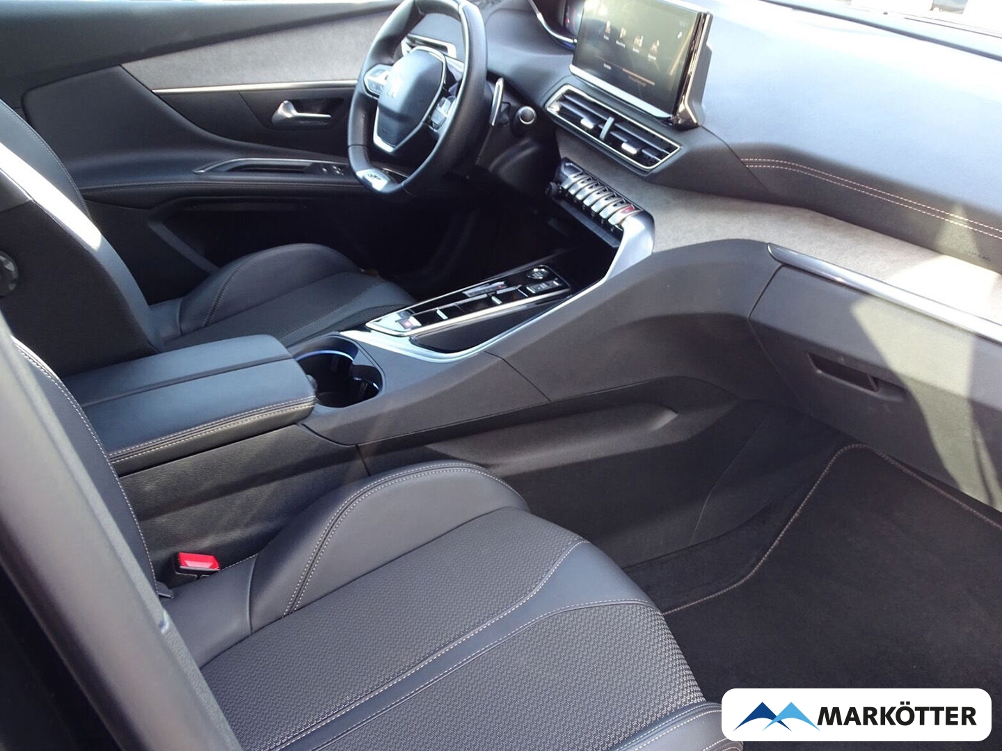 Fahrzeugabbildung Peugeot 5008 GT 1.2 PureTech 130 EU6d 7-Sitzer Navi/LED