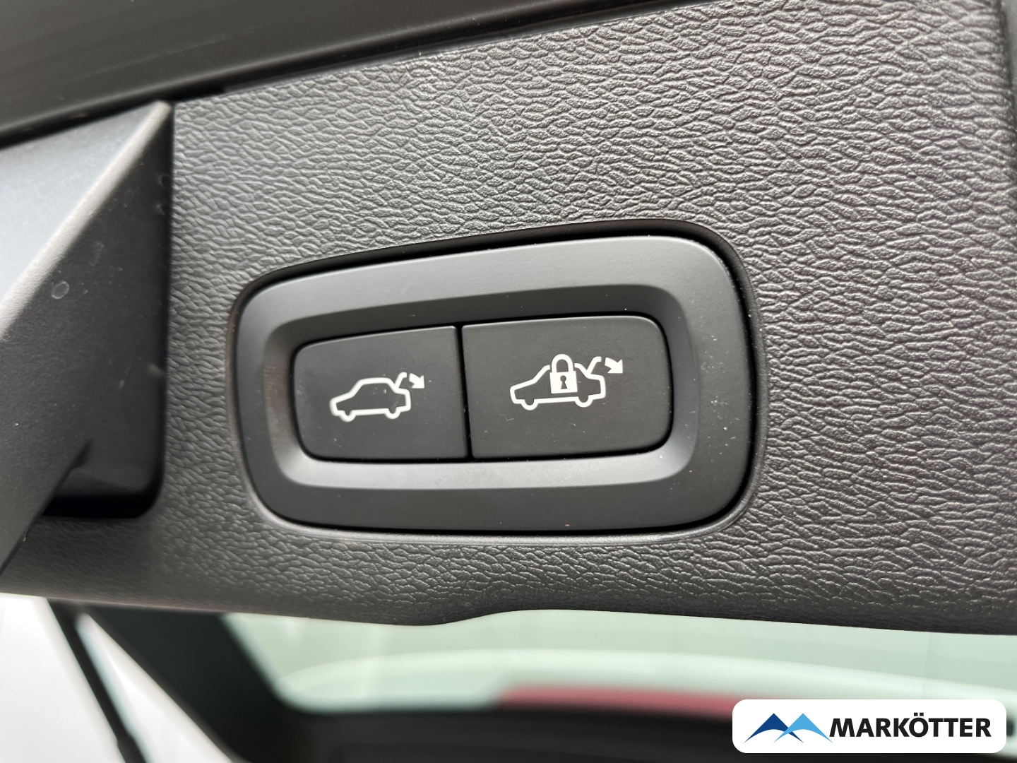 Fahrzeugabbildung Volvo XC60 T8 AWD Recharge Polestar Engineered/B&W