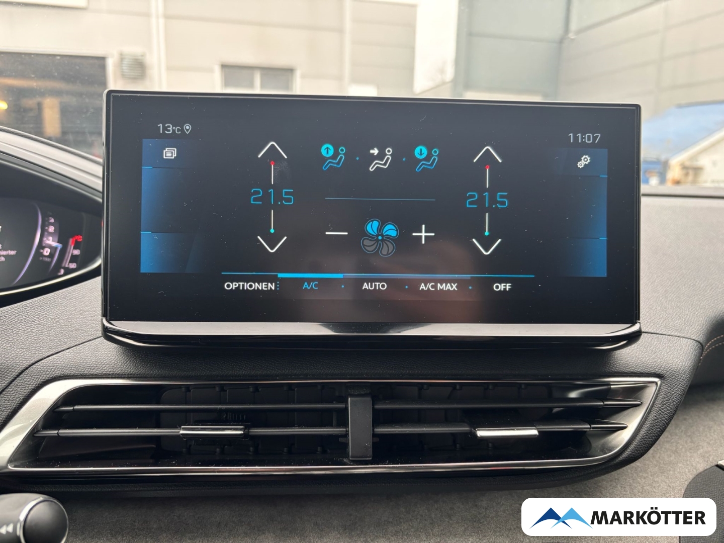 Fahrzeugabbildung Peugeot 5008 GT 7-Sitzer ACC/BLIS/CAM/LED/SHZ/PANO
