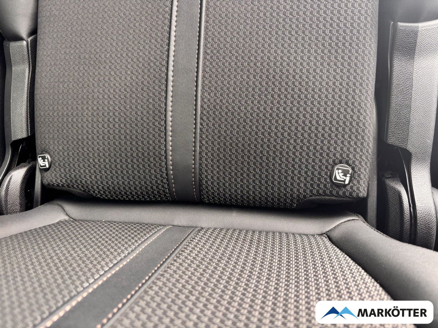 Fahrzeugabbildung Peugeot 5008 GT 7-Sitzer ACC/BLIS/CAM/LED/SHZ/PANO