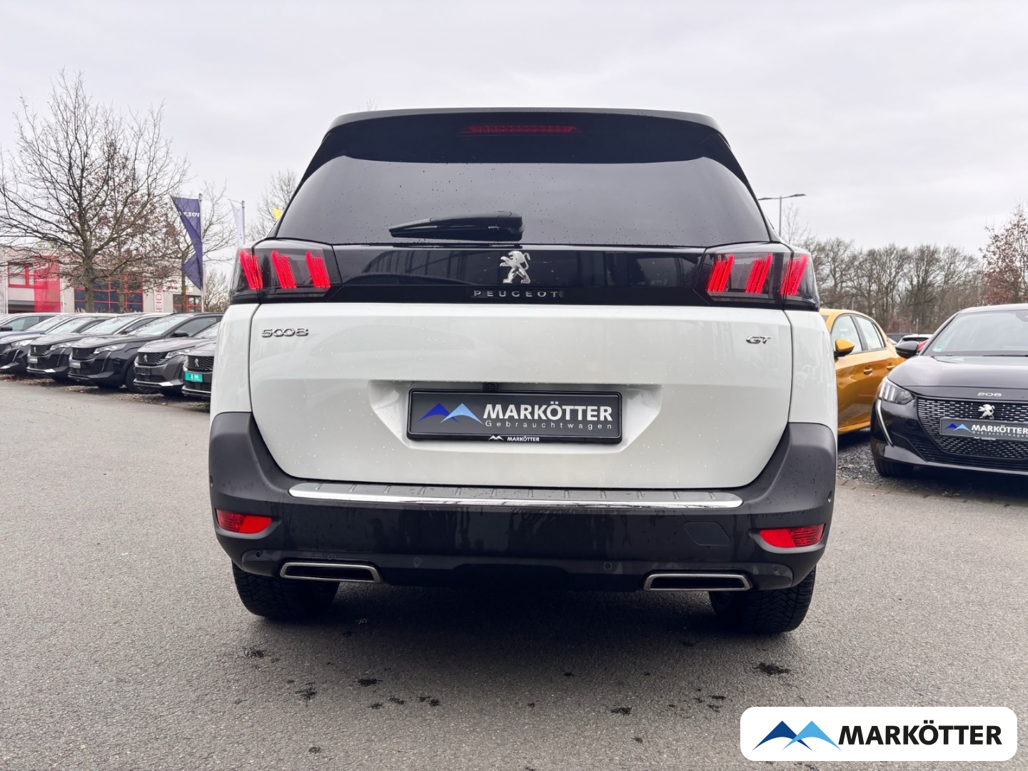 Fahrzeugabbildung Peugeot 5008 GT 7-Sitzer ACC/BLIS/CAM/LED/SHZ/PANO