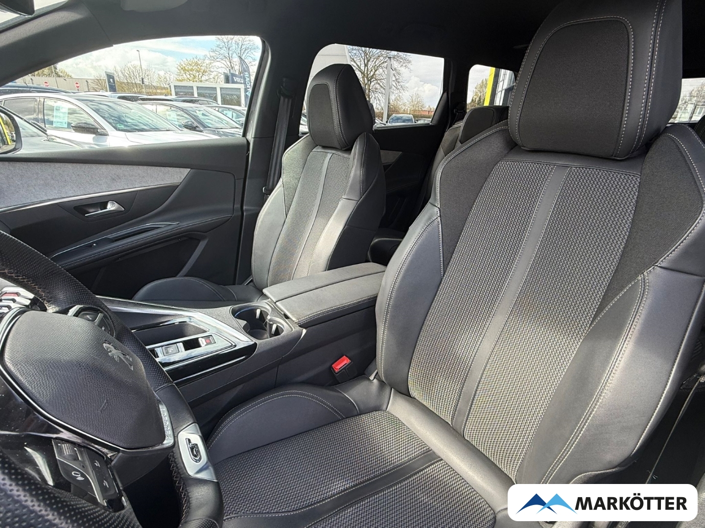 Fahrzeugabbildung Peugeot 5008 GT 7-Sitzer ACC/BLIS/CAM/LED/KLIMA/SHZ