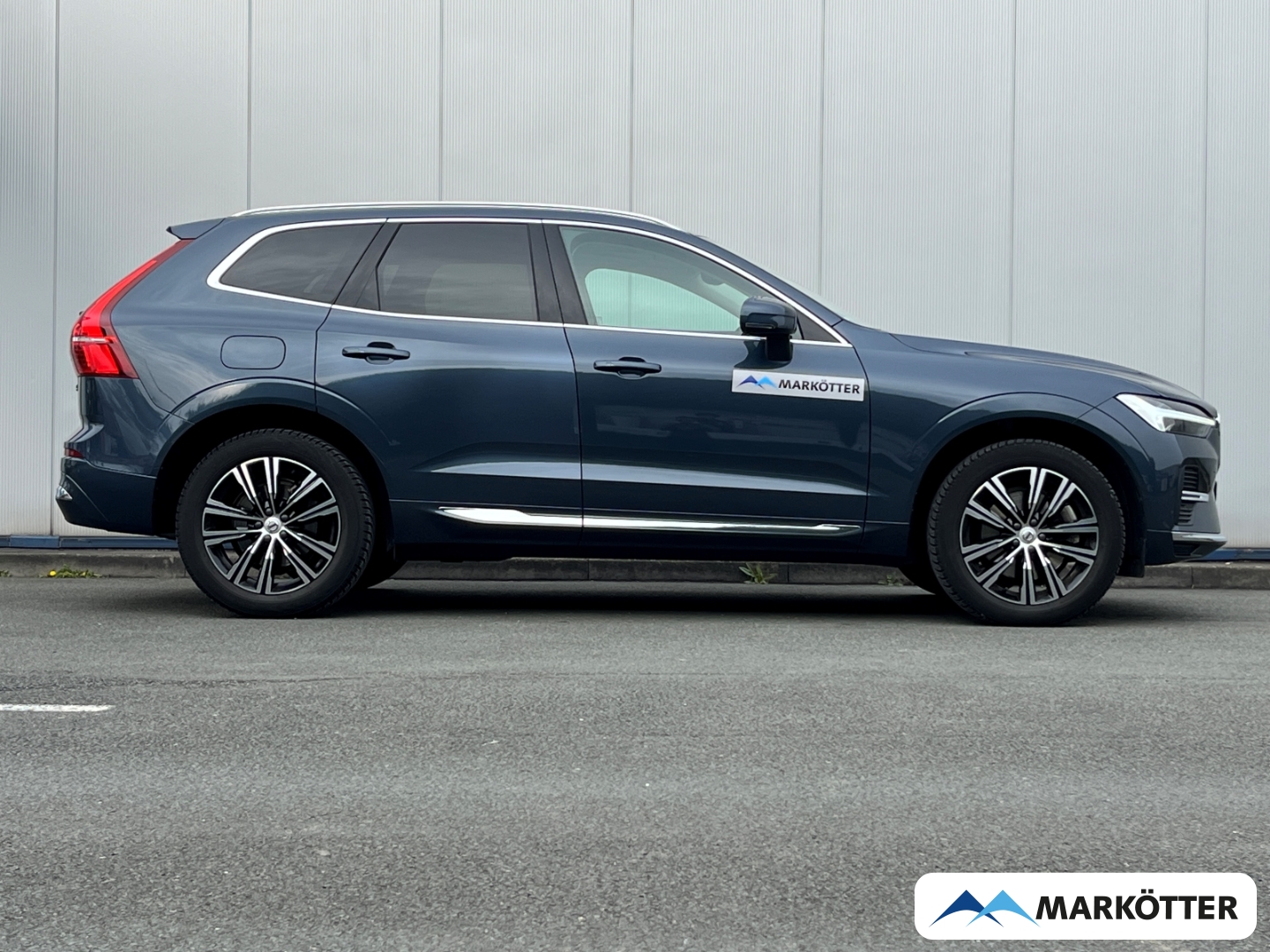 Fahrzeugabbildung Volvo XC60 B4 Inscription ACC/H&K/LenkradH/Kamera/19''