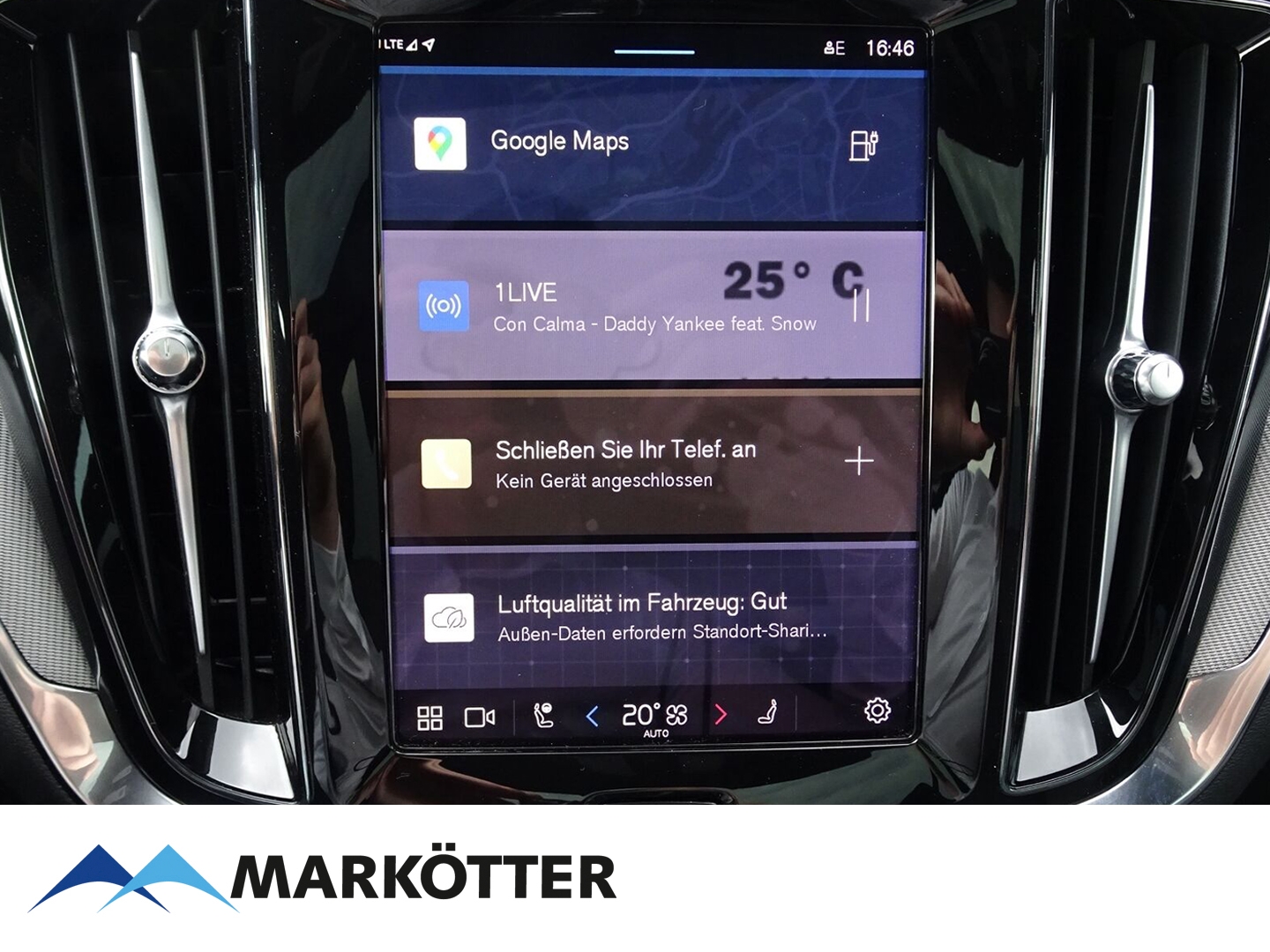 Fahrzeugabbildung Volvo V60 T6 Plus Dark Recharge AWD PANO/ACC/BLIS/LED
