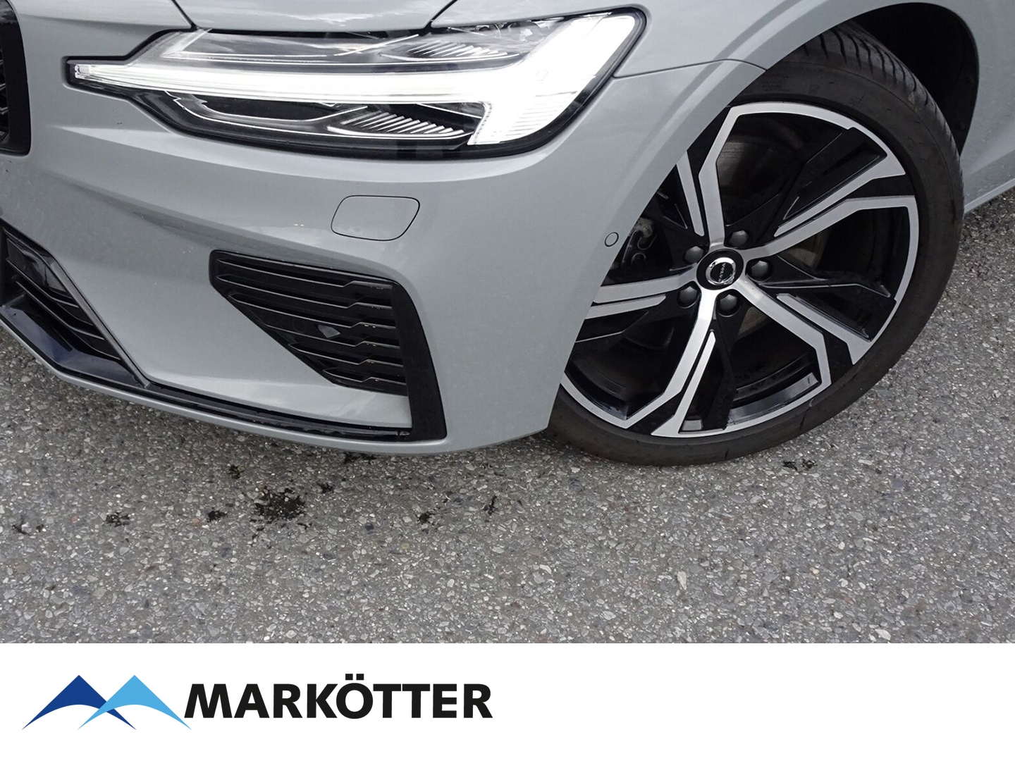Fahrzeugabbildung Volvo V60 T6 Plus Dark Recharge AWD PANO/ACC/BLIS/LED
