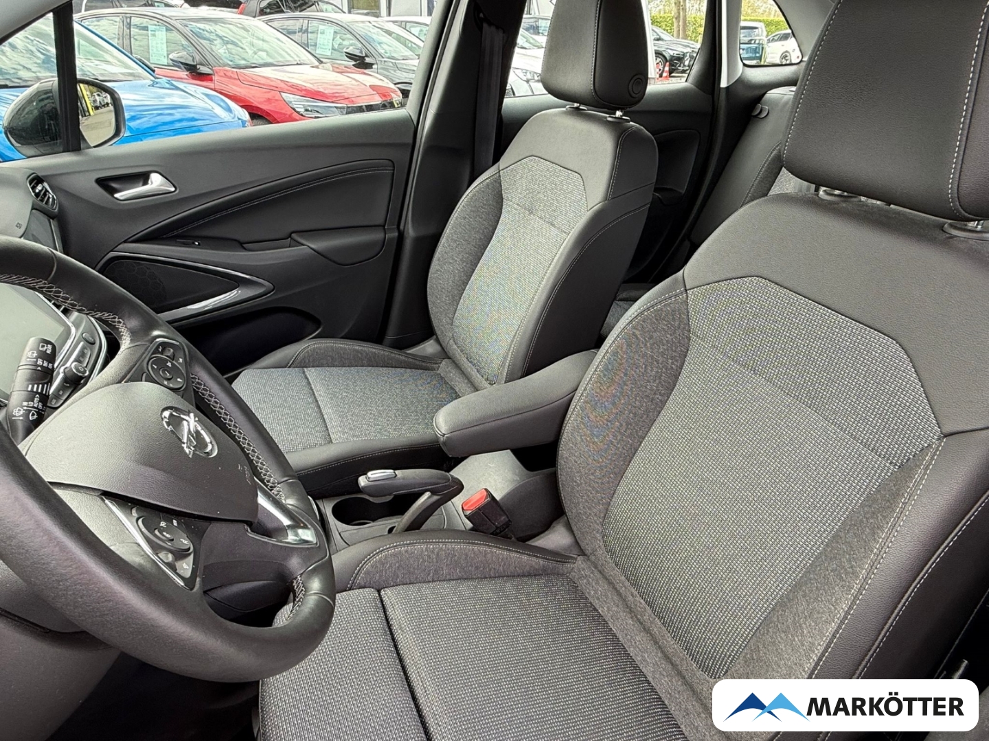Fahrzeugabbildung Opel Crossland 1.2 Elegance Turbo BLIS/FSH/SHZ/NAVI
