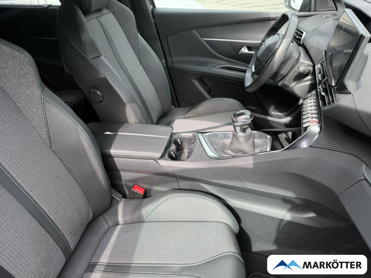 Fahrzeugabbildung Peugeot 5008 Allure Pack 7-Sitzer ACC/BLIS/CAM/SHZ