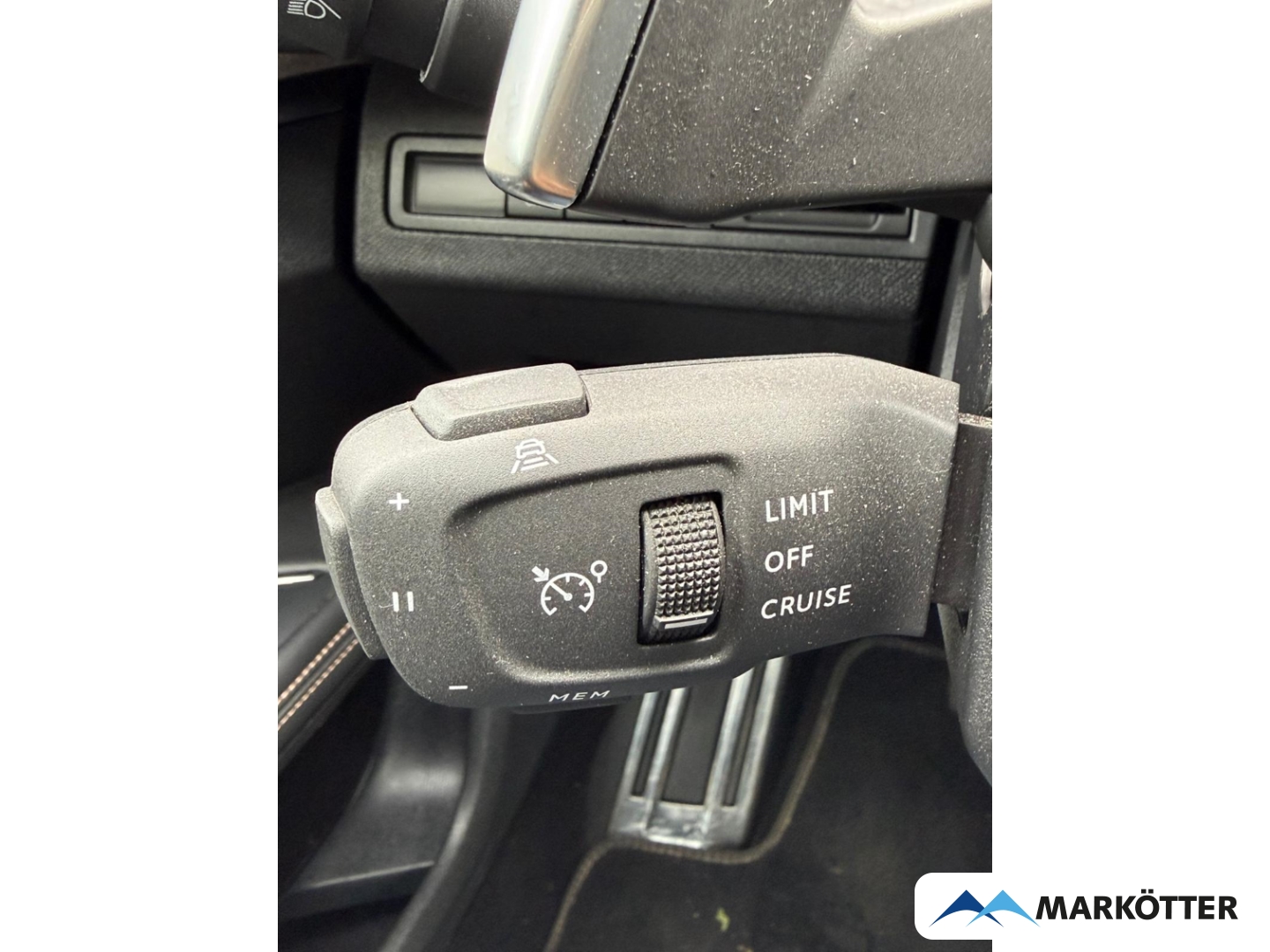Fahrzeugabbildung Peugeot 5008 Allure Pack 7-Sitzer ACC/BLIS/CAM/SHZ