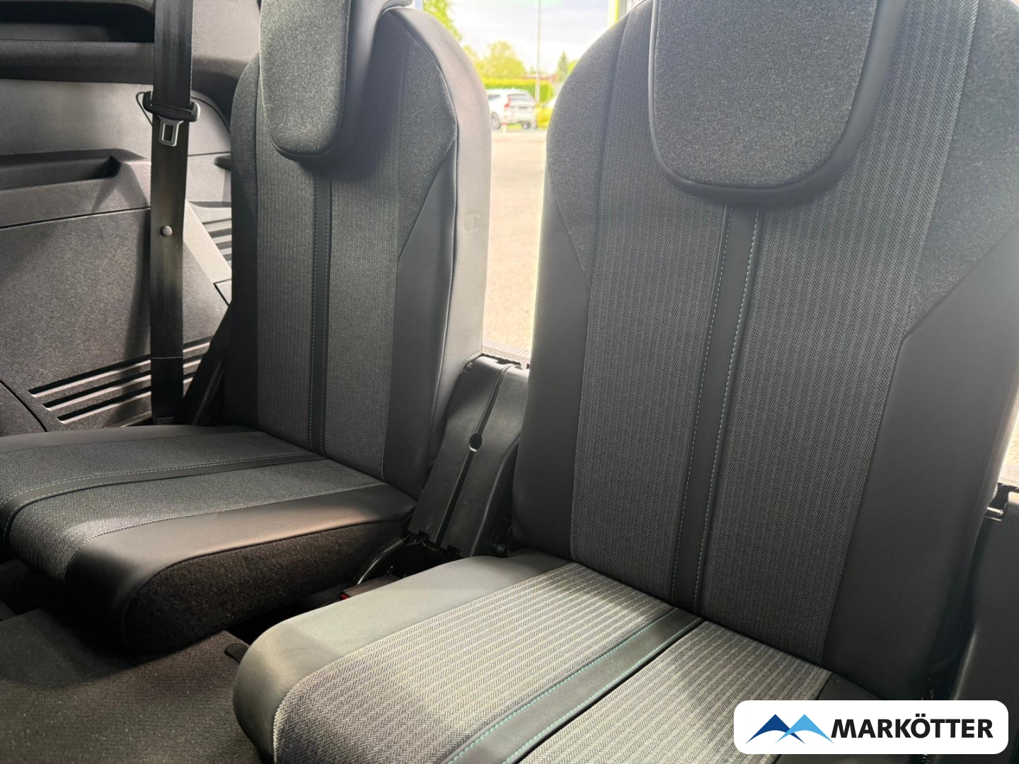 Fahrzeugabbildung Peugeot 5008 Allure Pack 7-Sitzer ACC/BLIS/CAM/SHZ