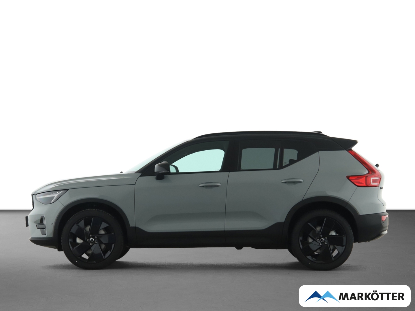 Fahrzeugabbildung Volvo XC40 Plus Black Edition 2WD B3 360°/LHZ/SHZ/BLIS