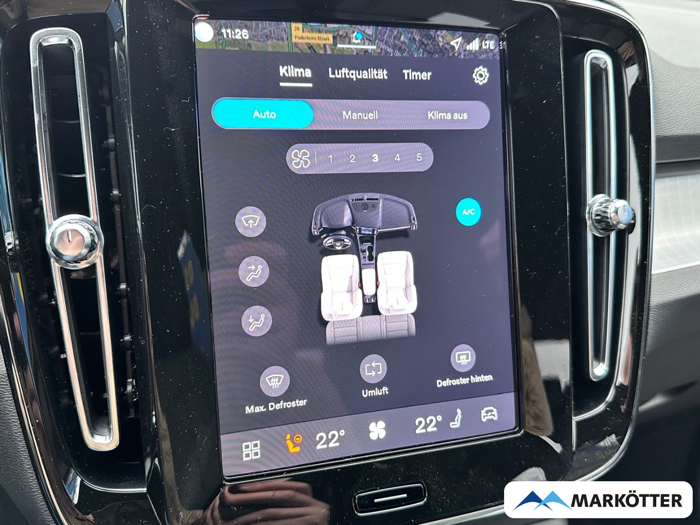 Fahrzeugabbildung Volvo XC40 B3 Plus Black Edition/20''/H&K/ACC/SHZ+LHZ