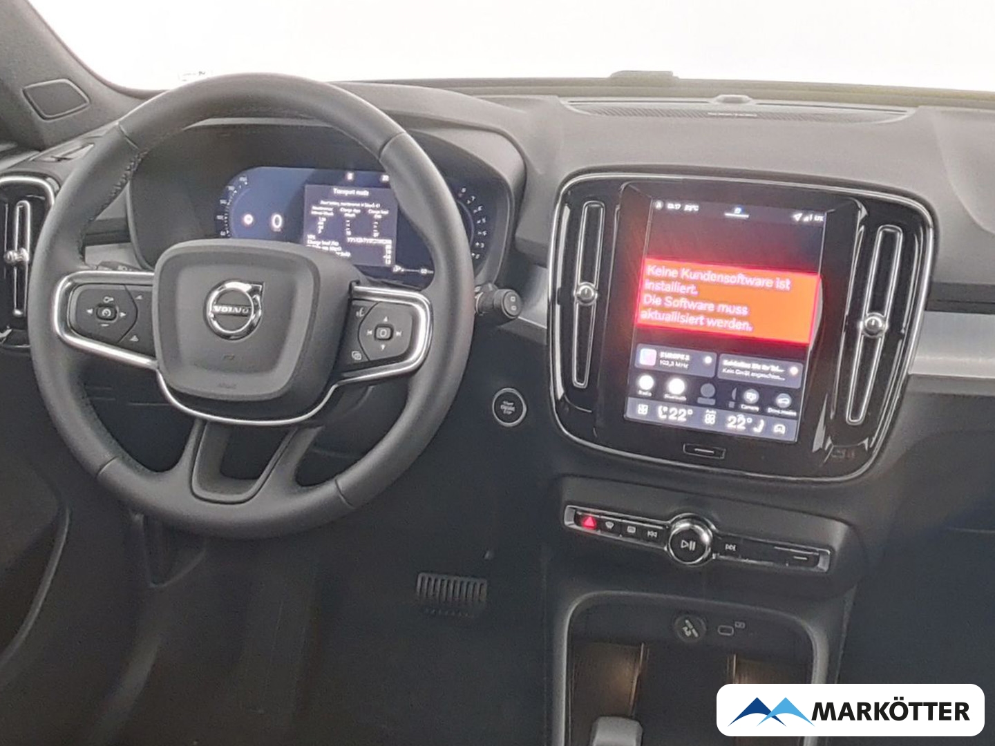 Fahrzeugabbildung Volvo XC40 Plus Dark 2WD/NAVI/LED/PDC/PANO/FSHZ/