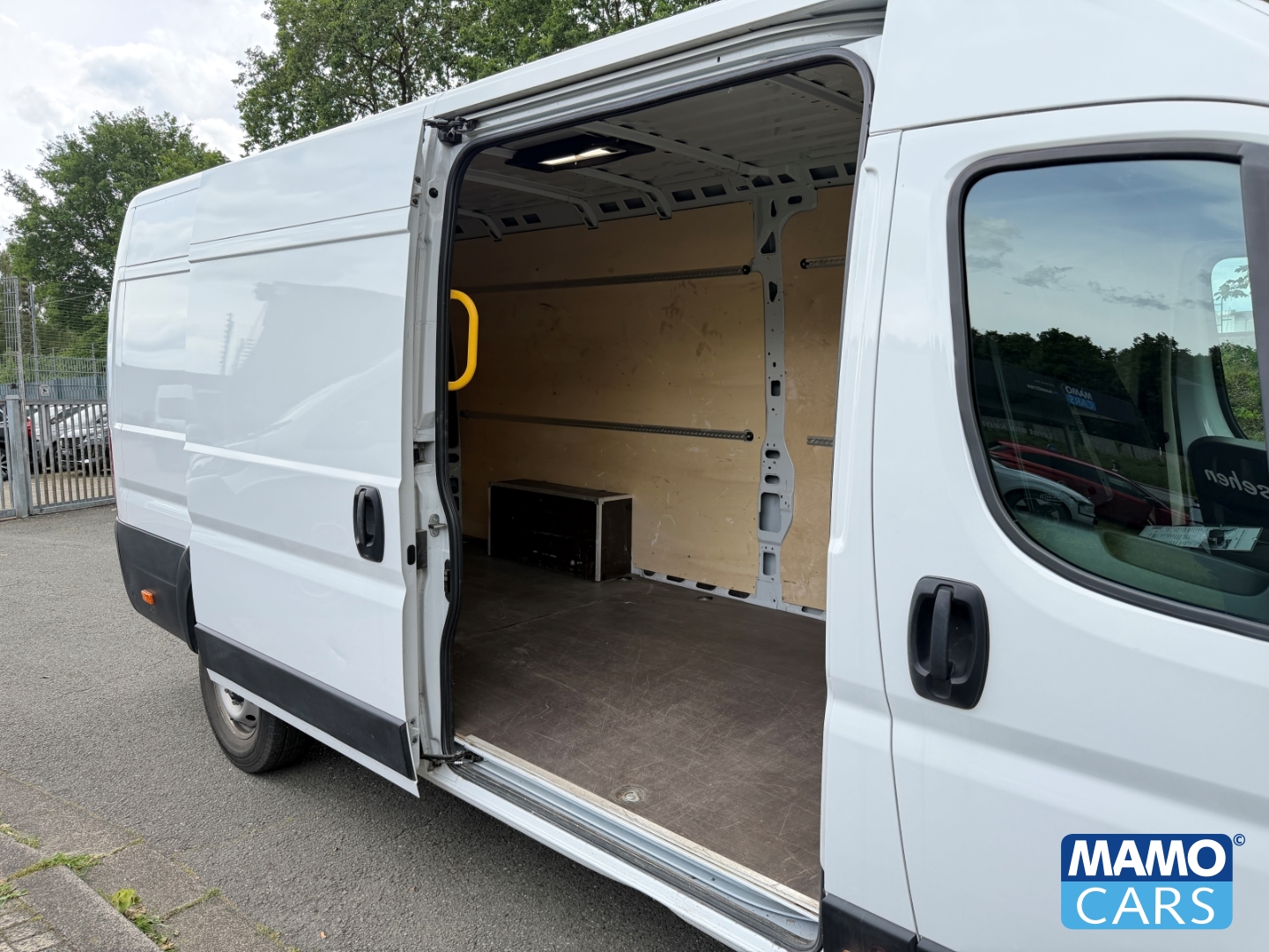 Fahrzeugabbildung Opel Movano Kasten 3.5t L4H2 BlueHDI180 BLIS/CAM/NAVI
