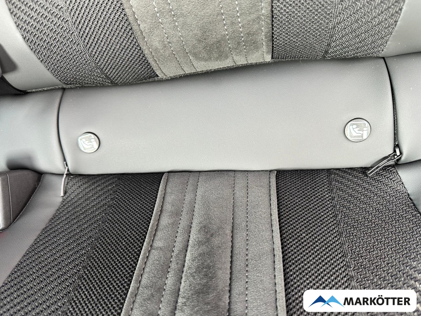 Fahrzeugabbildung Peugeot 308 Elektro GT SW 156 ACC/Memory/Massage