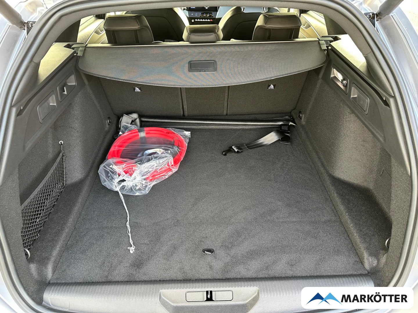 Fahrzeugabbildung Peugeot 308 Elektro GT SW 156 ACC/Memory/Massage