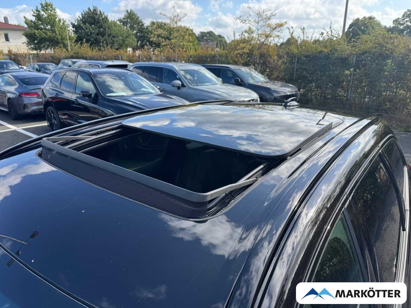 Fahrzeugabbildung Volvo XC60 T8 Plus Black Edition AWD Pano/Head-Up/360°