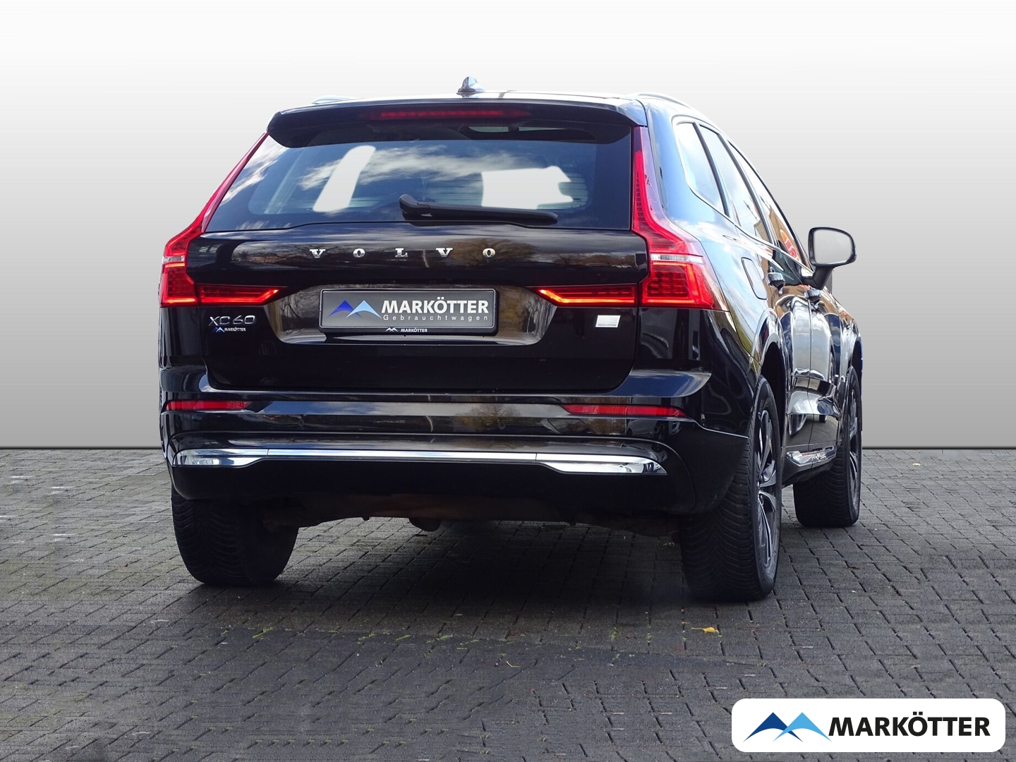 Fahrzeugabbildung Volvo XC60 Inscription Expression Plug-In Hybrid AWD