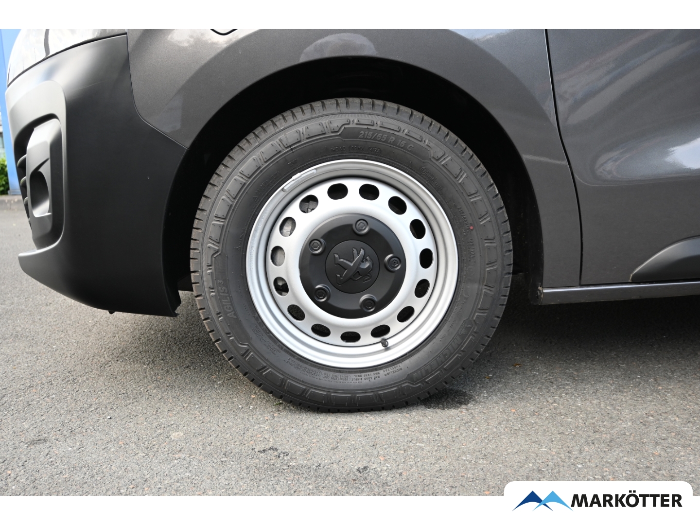 Fahrzeugabbildung Peugeot Expert Elektromotor Kasten Standard 75 kwh